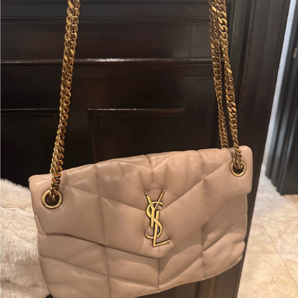 SALE!Authentic Yves Saint Laurent Quilted Shoulder Bag Gold LouLou puffer medium - Picture 2 of 12